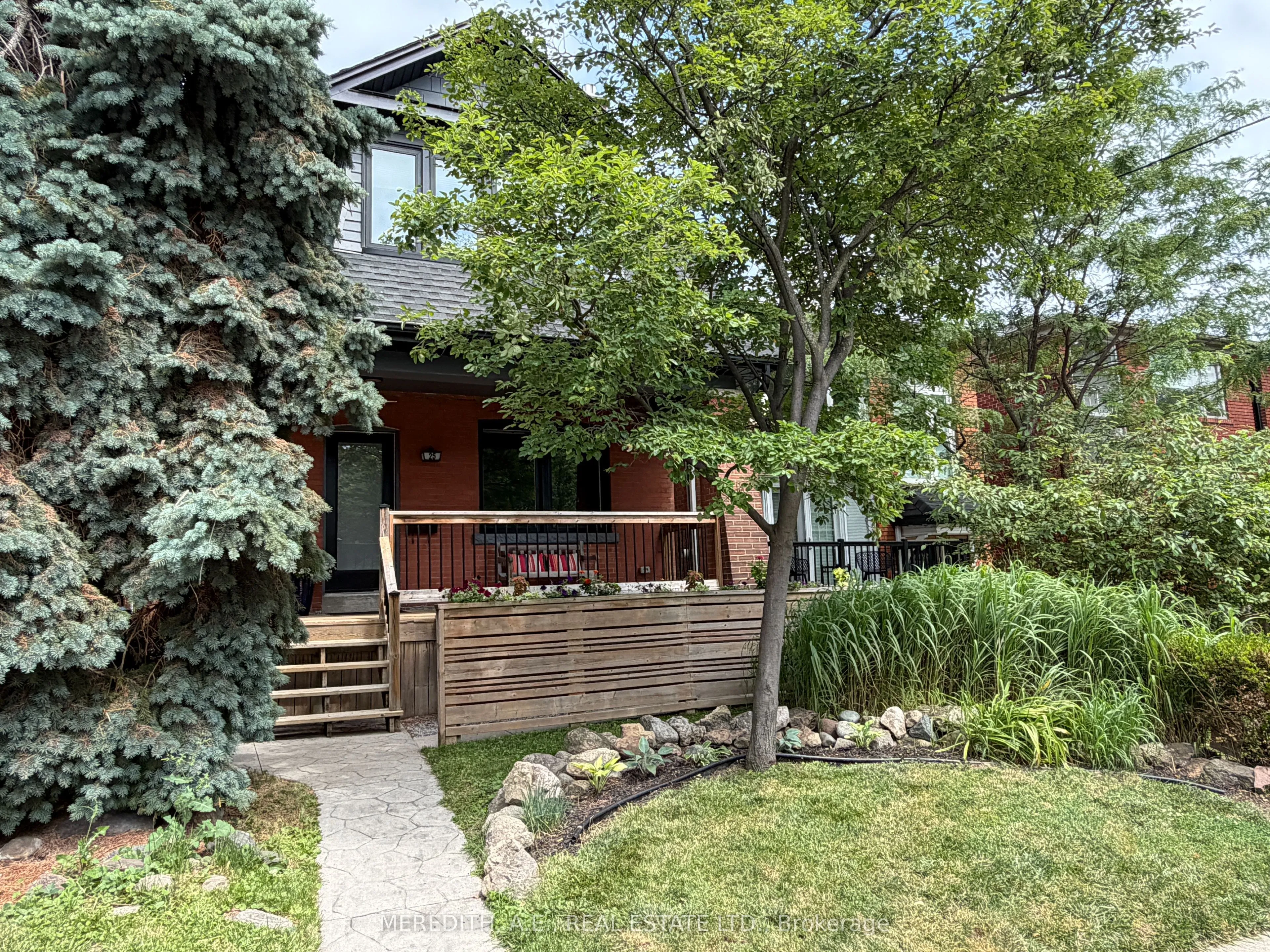 Detached Home For Sale | C13458478