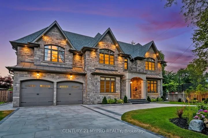 36 Farrington Drive, Toronto C12, ON M2L 2B6
