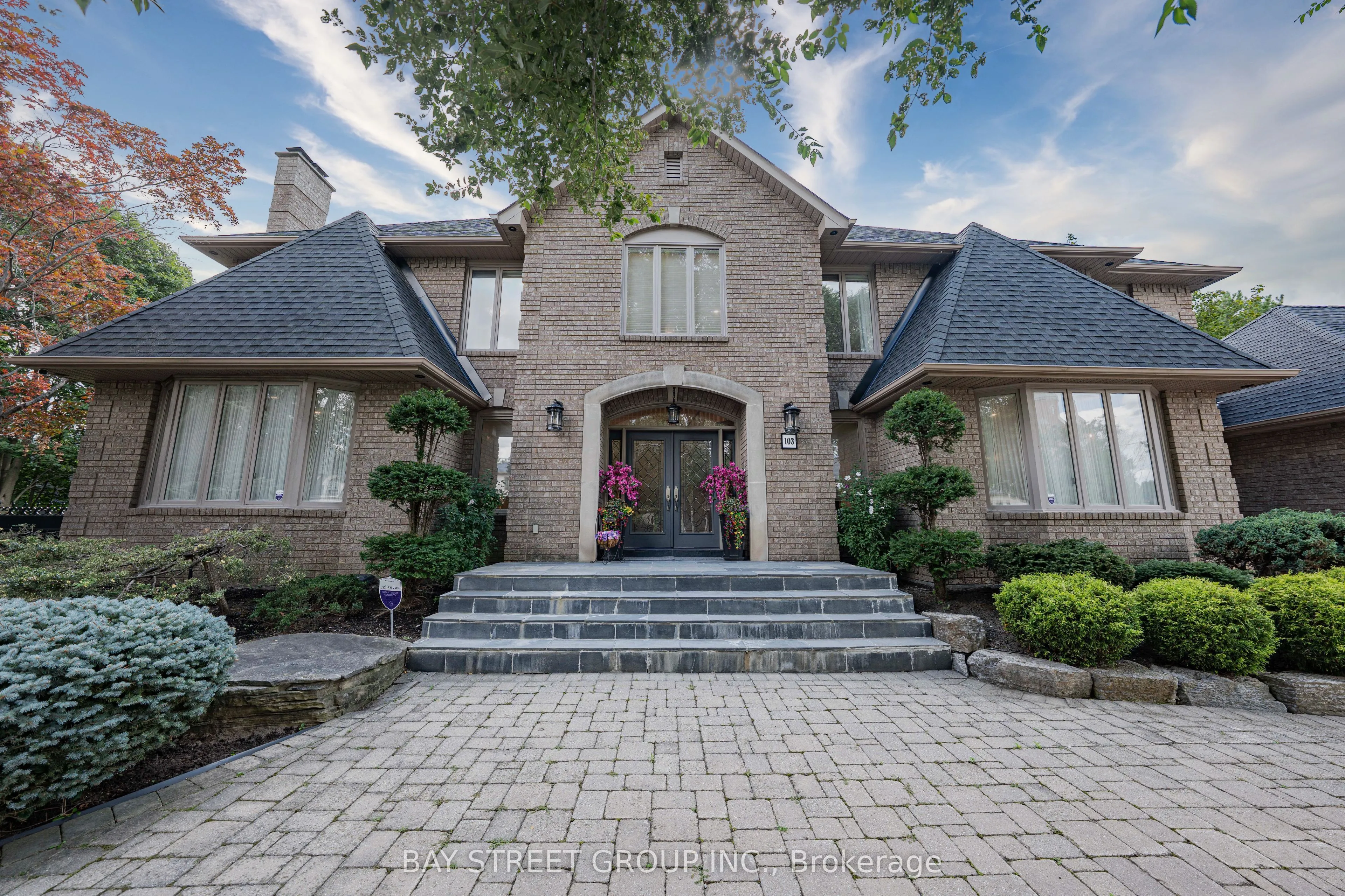 Detached Home For Lease | C13470504