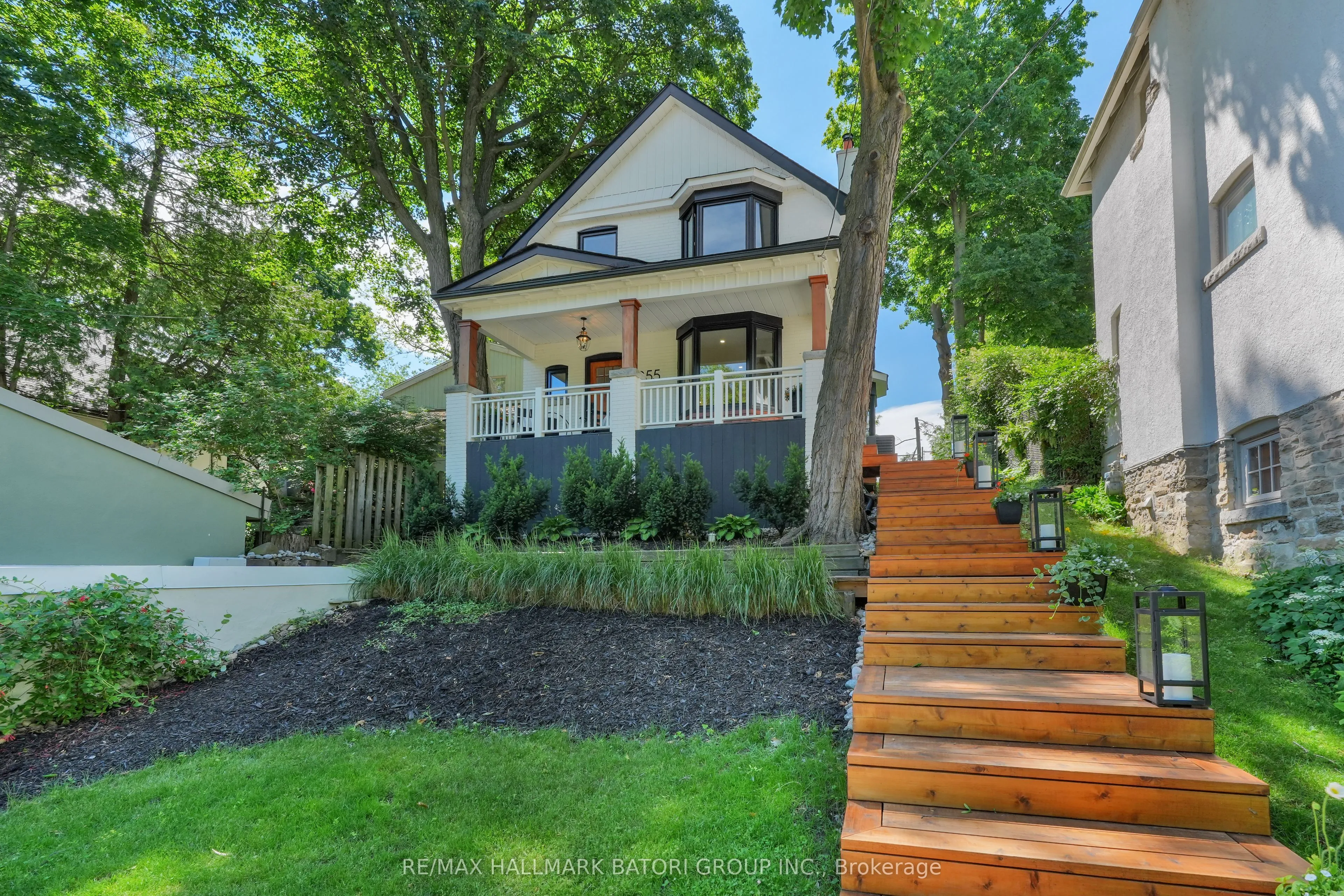 Detached Home For Sale | C13475178
