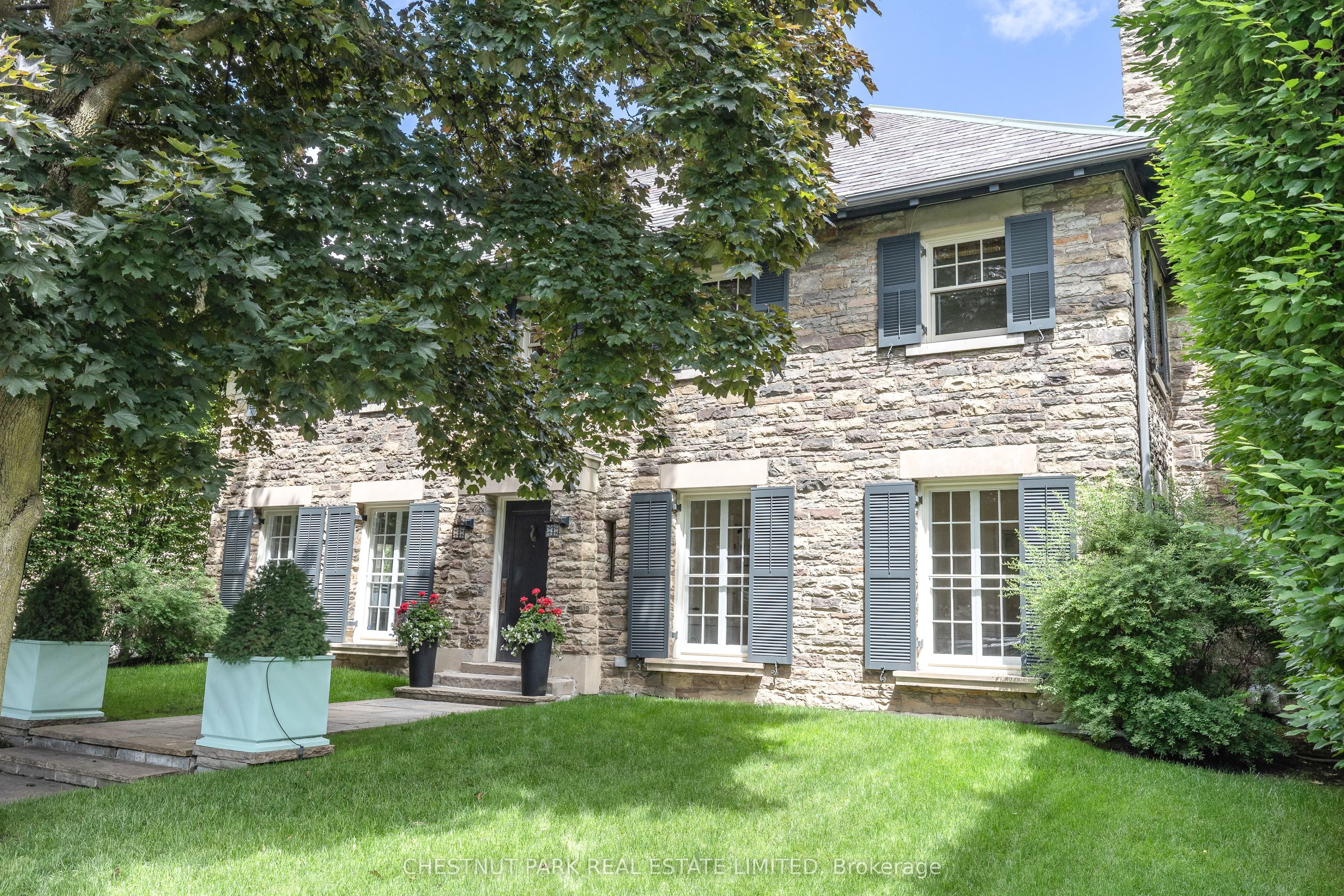 Detached Home For Sale | C13478716