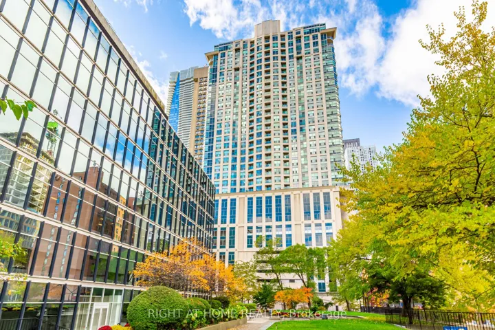 8 Park Road 2206, Toronto C02, ON M4W 3S5