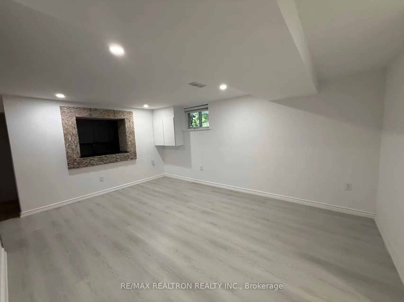 Detached Home For Lease | C13489966