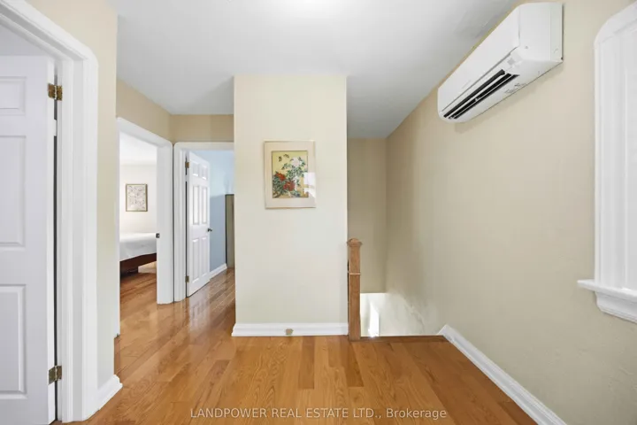 549 Lawrence Avenue W, Toronto C04, ON M6A 1A5
