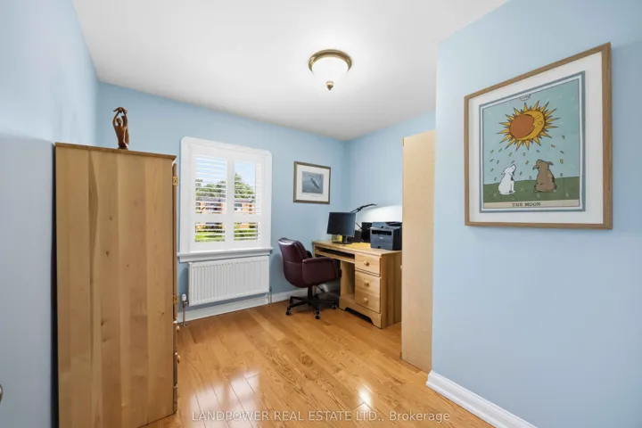 549 Lawrence Avenue W, Toronto C04, ON M6A 1A5