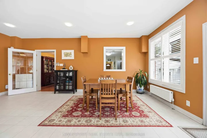 549 Lawrence Avenue W, Toronto C04, ON M6A 1A5