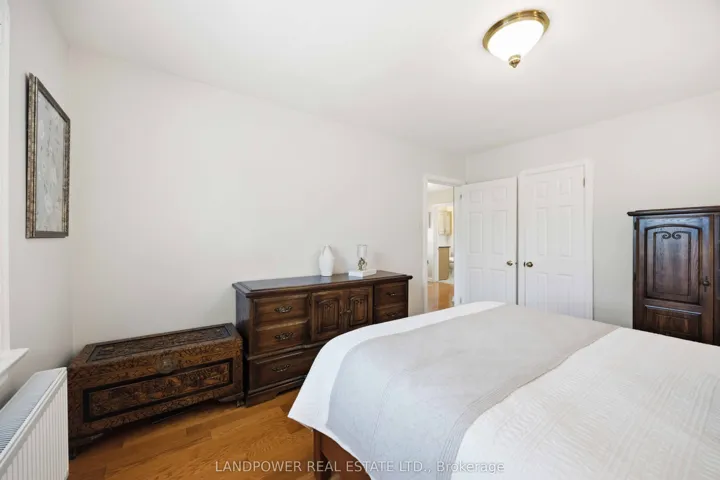 549 Lawrence Avenue W, Toronto C04, ON M6A 1A5