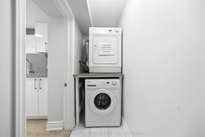 549 Lawrence Avenue W, Toronto C04, ON M6A 1A5