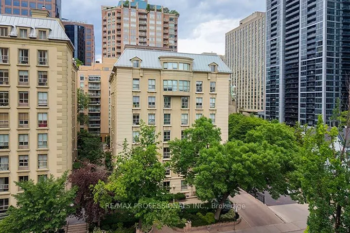 88 Charles E Street, Toronto C08, ON M4Y 2W7
