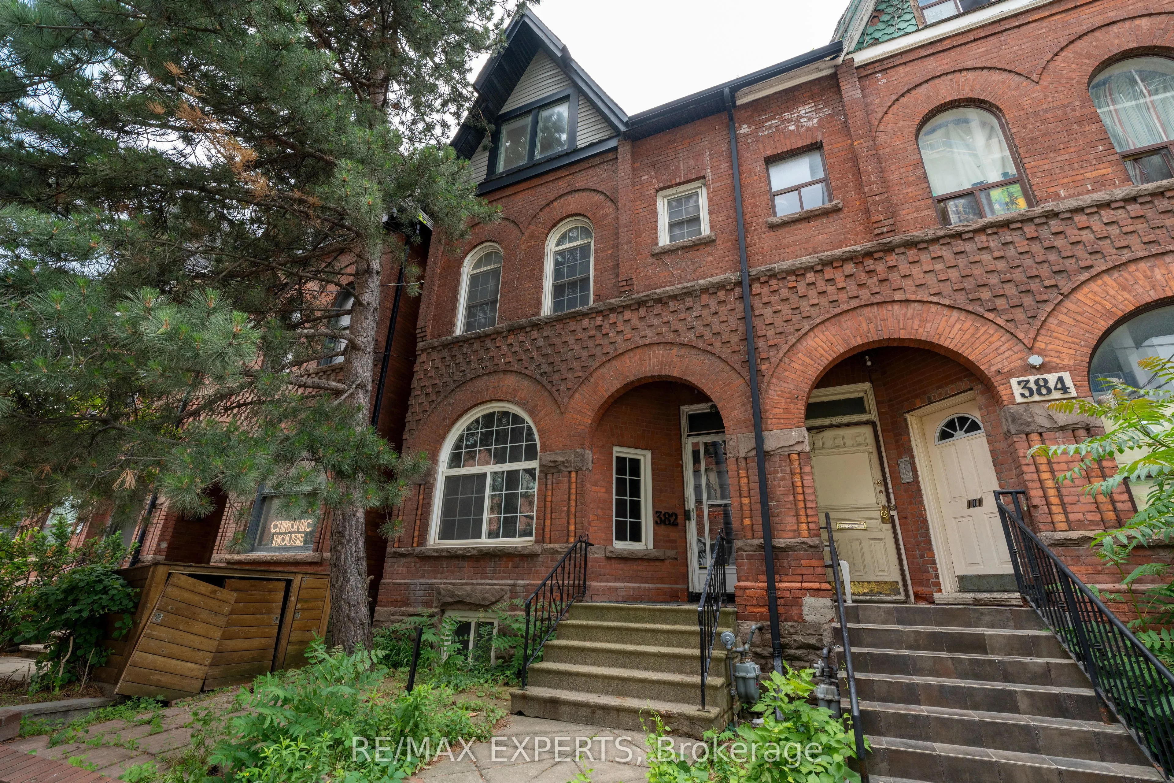 Semi-Detached Home For Sale | C13494968