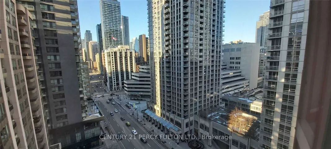 736 Bay Street 1512, Toronto C01, ON M5G 2M4