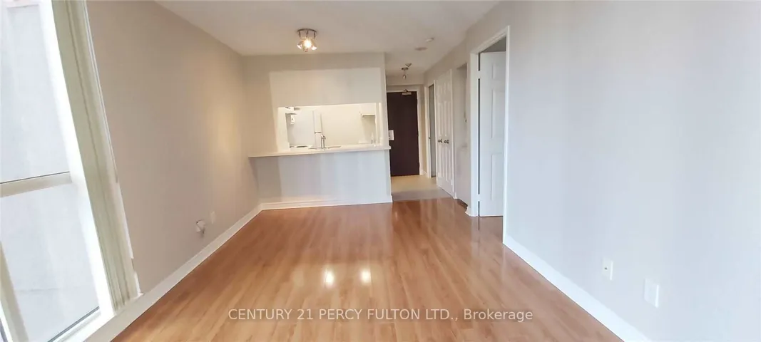 736 Bay Street 1512, Toronto C01, ON M5G 2M4
