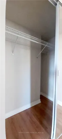 736 Bay Street 1512, Toronto C01, ON M5G 2M4