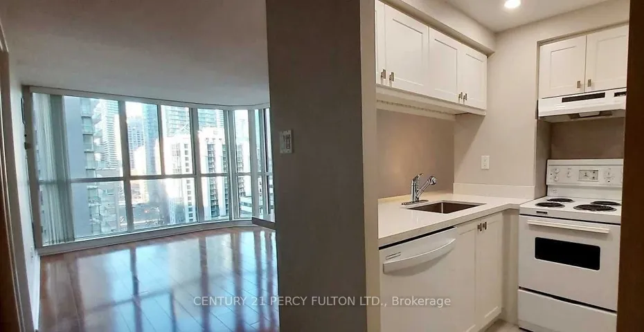736 Bay Street 1512, Toronto C01, ON M5G 2M4