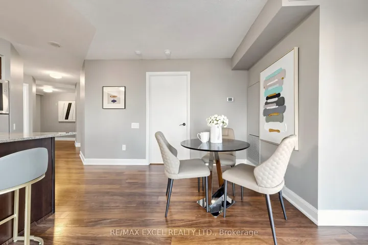 2191 Yonge Street 3111, Toronto C10, ON M4S 3H8