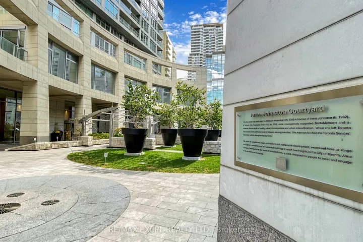 2191 Yonge Street 3111, Toronto C10, ON M4S 3H8