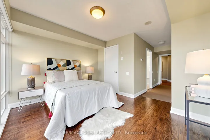 2191 Yonge Street 3111, Toronto C10, ON M4S 3H8