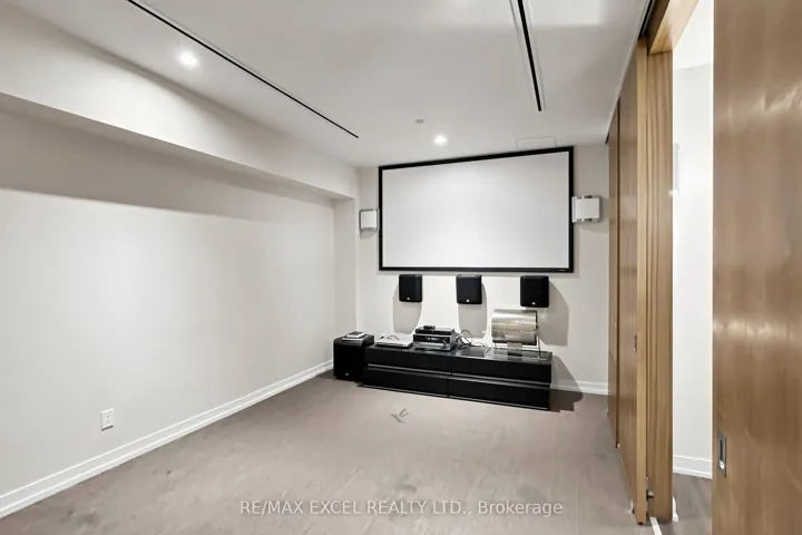2191 Yonge Street 3111, Toronto C10, ON M4S 3H8