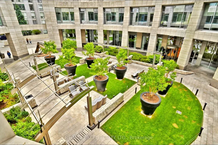 2191 Yonge Street 3111, Toronto C10, ON M4S 3H8