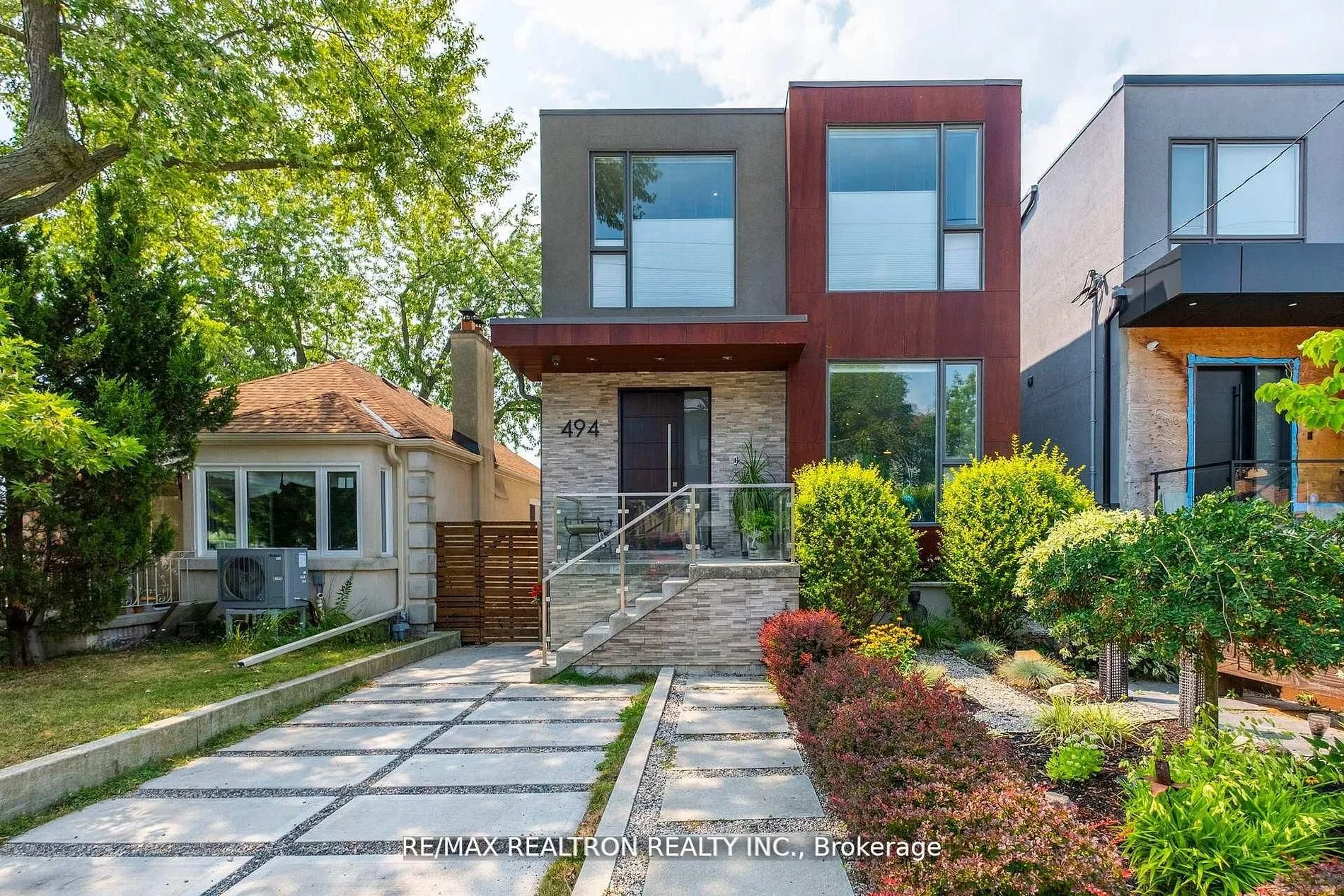 Detached Home For Sale | C13508666