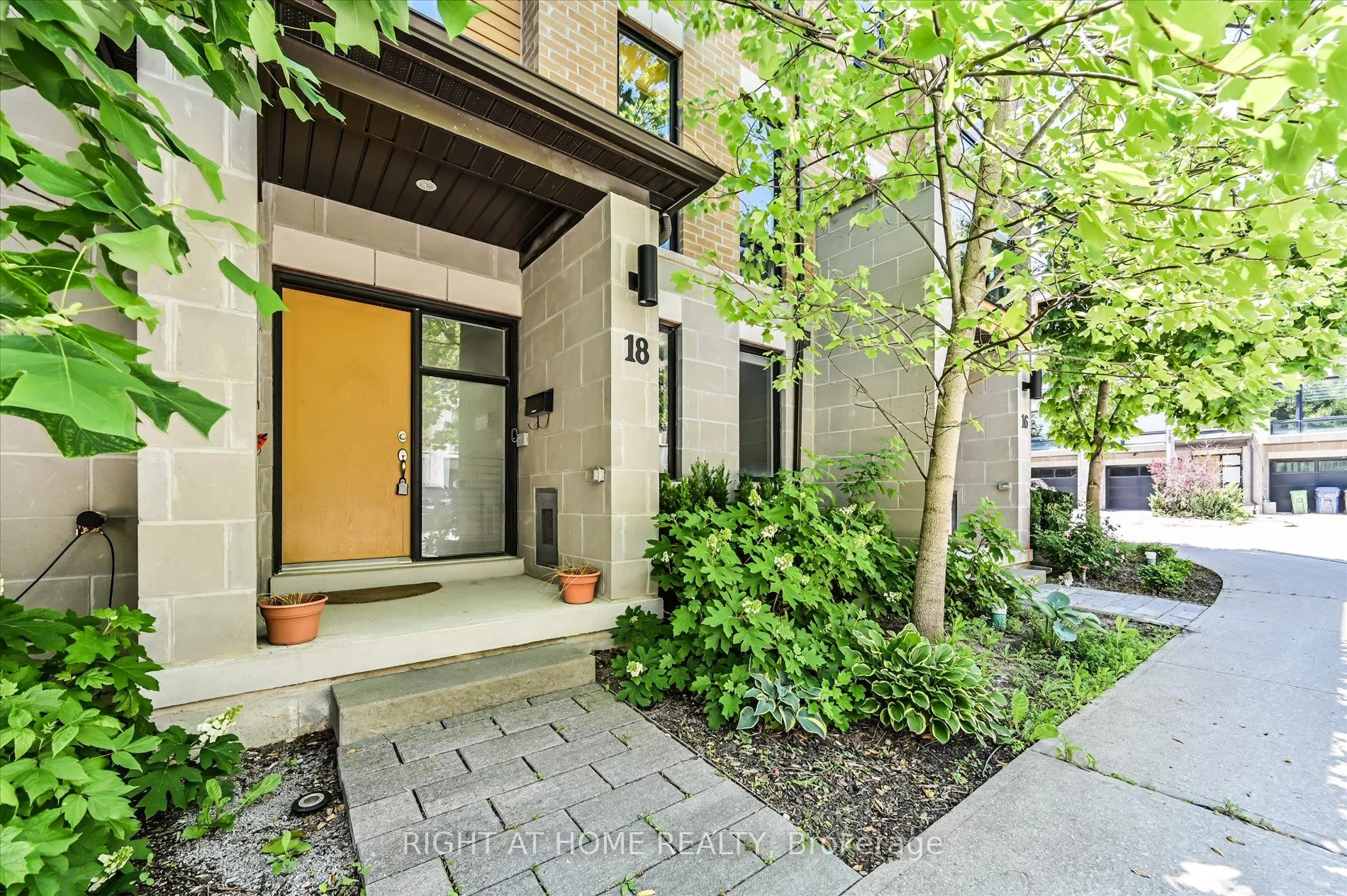 Property For Sale | C13508806