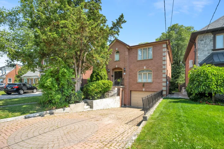 33 Lynnhaven Road, Toronto C04, ON M6A 2K7