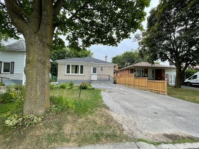 Detached Home For Lease | C13521038