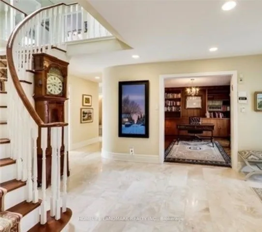 15 Tofino Crescent, Toronto C13, ON M3B 1R7