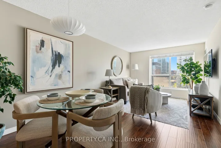 410 Queens W Quay, Toronto C01, ON M5V 3T1