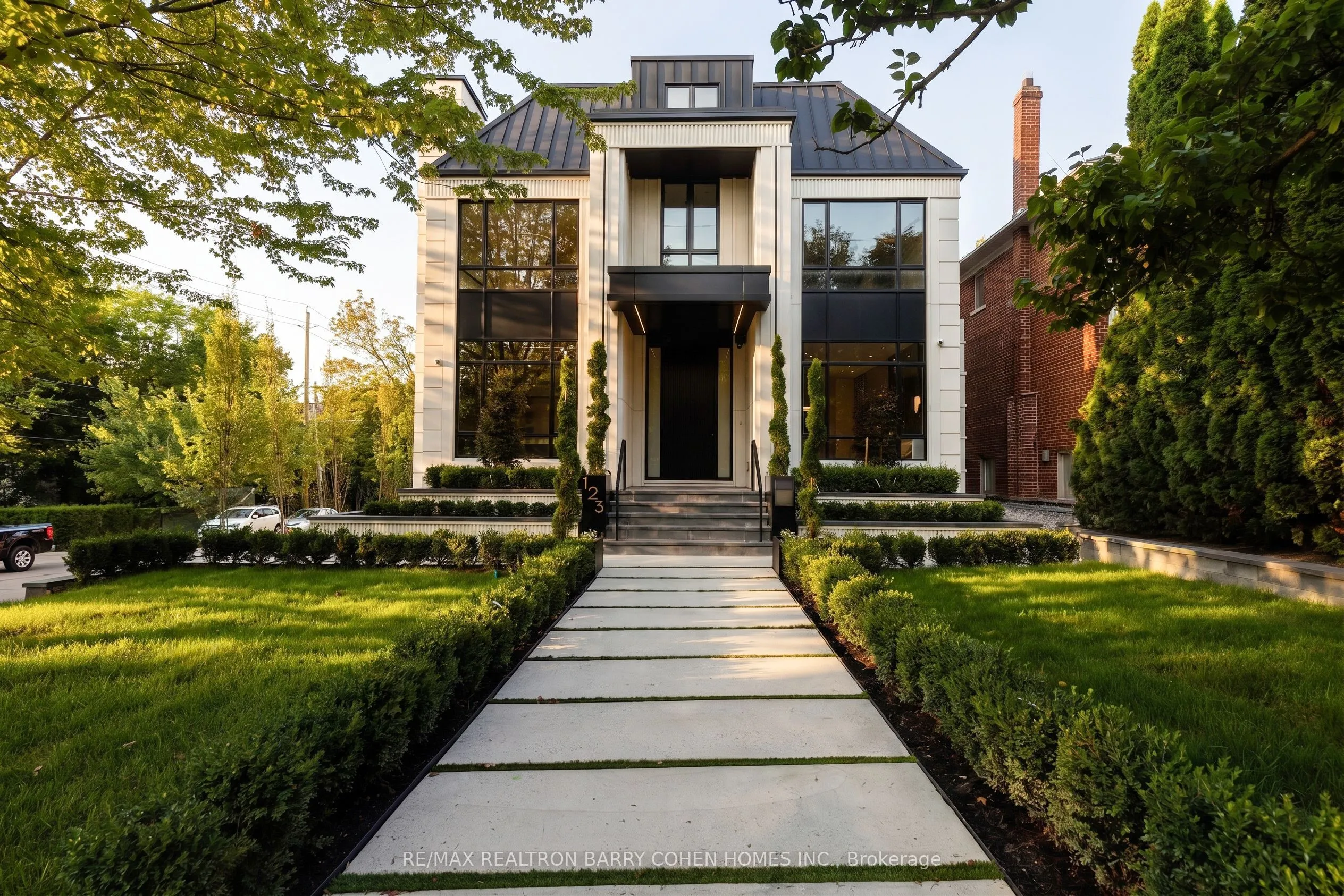 Detached Home For Sale | C13527176