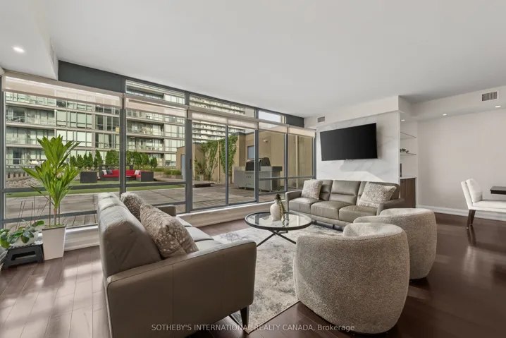 438 King W Street, Toronto C01, ON M5V 3T9