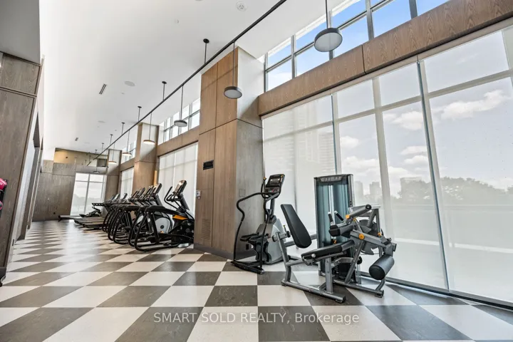 30 Inn On The Park Drive 420, Toronto C13, ON M3C 0P7