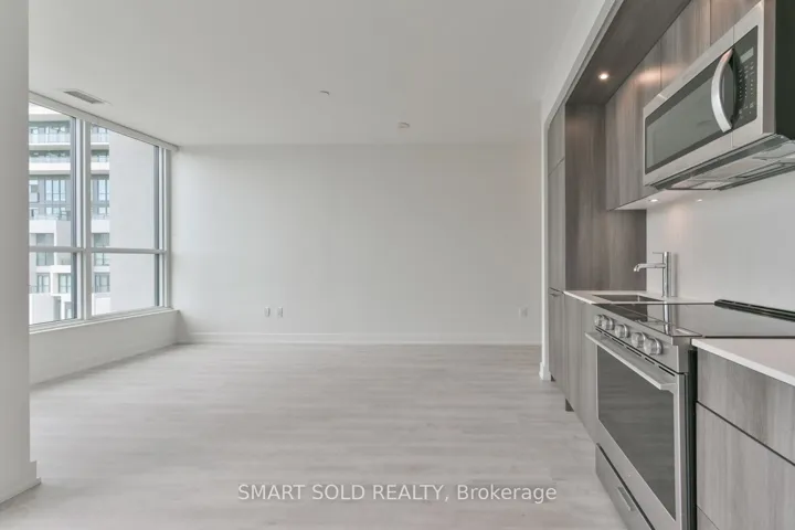 30 Inn On The Park Drive 420, Toronto C13, ON M3C 0P7
