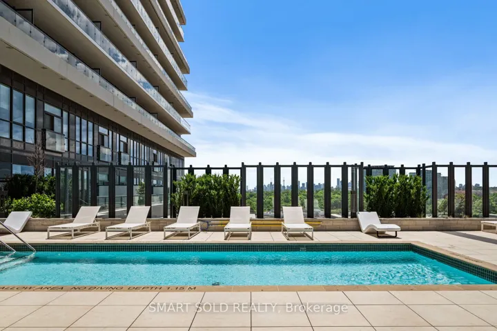 30 Inn On The Park Drive 420, Toronto C13, ON M3C 0P7