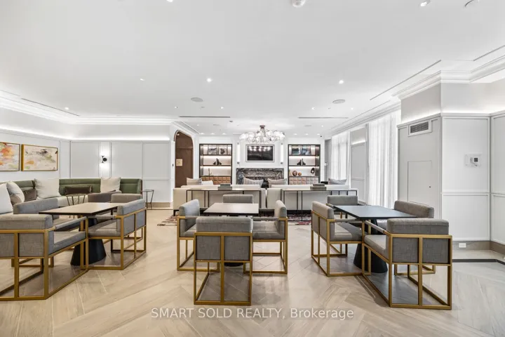 30 Inn On The Park Drive 420, Toronto C13, ON M3C 0P7