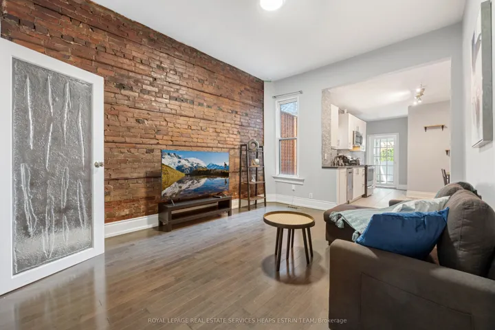 124 Argyle Street Main, Toronto C01, ON M6J 1N9
