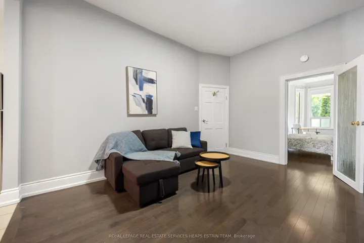 124 Argyle Street Main, Toronto C01, ON M6J 1N9