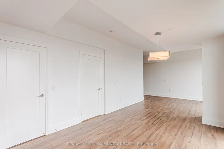 700 Sheppard Avenue W 904, Toronto C06, ON M3H 0G5