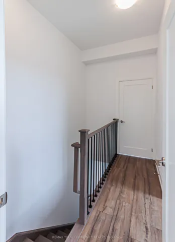 700 Sheppard Avenue W 904, Toronto C06, ON M3H 0G5
