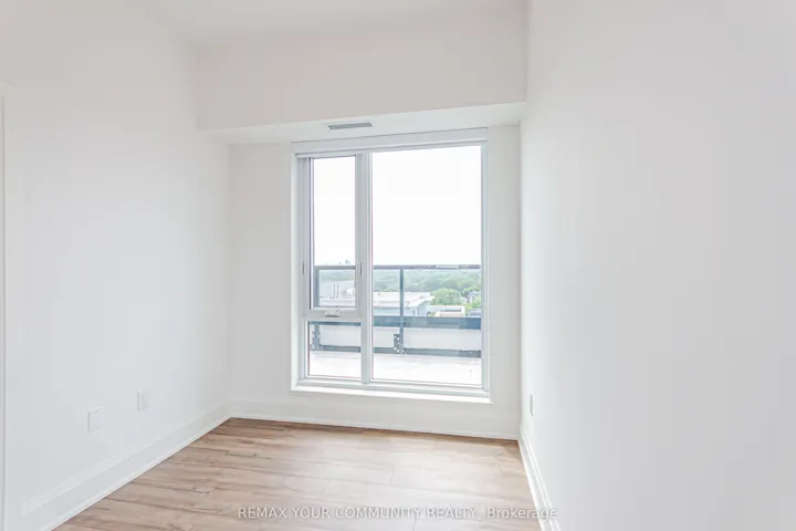 700 Sheppard Avenue W 904, Toronto C06, ON M3H 0G5