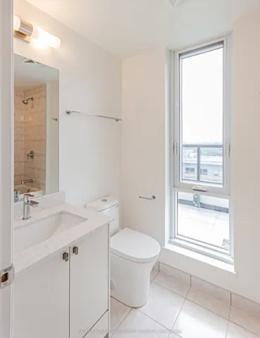 700 Sheppard Avenue W 904, Toronto C06, ON M3H 0G5