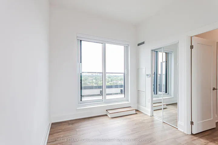 700 Sheppard Avenue W 904, Toronto C06, ON M3H 0G5