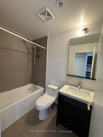 20 Minowan Miikan Lane 429, Toronto C01, ON M6J 0E5