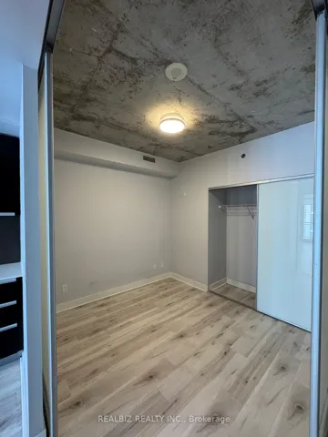 20 Minowan Miikan Lane 429, Toronto C01, ON M6J 0E5