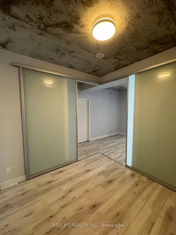 20 Minowan Miikan Lane 429, Toronto C01, ON M6J 0E5