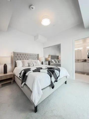 238 Simcoe Street 3709, Toronto C01, ON M5T 0E2