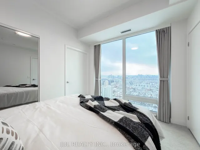 238 Simcoe Street 3709, Toronto C01, ON M5T 0E2