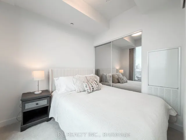 238 Simcoe Street 3709, Toronto C01, ON M5T 0E2