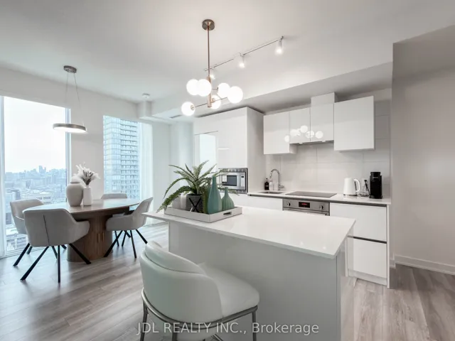 238 Simcoe Street 3709, Toronto C01, ON M5T 0E2