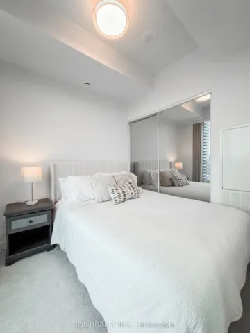 238 Simcoe Street 3709, Toronto C01, ON M5T 0E2